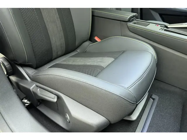 Peugeot e-308 SW GT 54 kWh 2025 Elektrisch 15