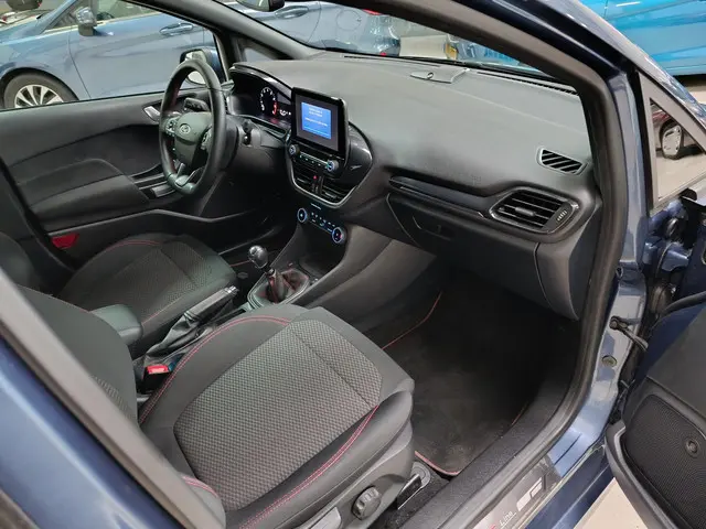 Ford Fiesta 1.0 EcoBoost Hybrid ST-Line X 2020 Benzine 18