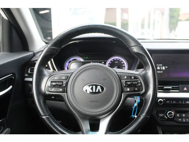 Kia Niro 1.6 GDi Hybrid DynamicLine 2021 Hybride Benzine 8