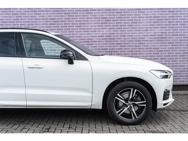 Volvo XC60 T4 Aut. R-Design 2020 Benzine 14
