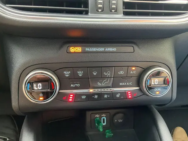Ford Kuga 2.5 PHEV Vignale 2021 Hybride Benzine 12