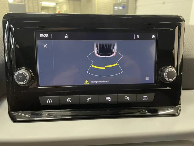 SEAT Arona 1.0 TSI Style 2022 Benzine 19