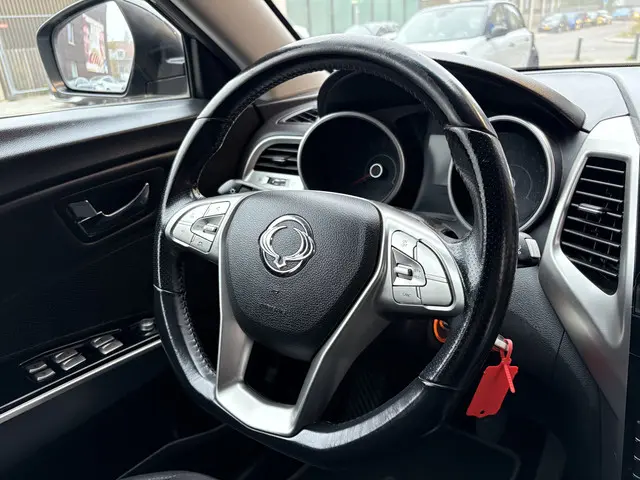 SsangYong Tivoli 1.6 Quartz 2016 Benzine 11