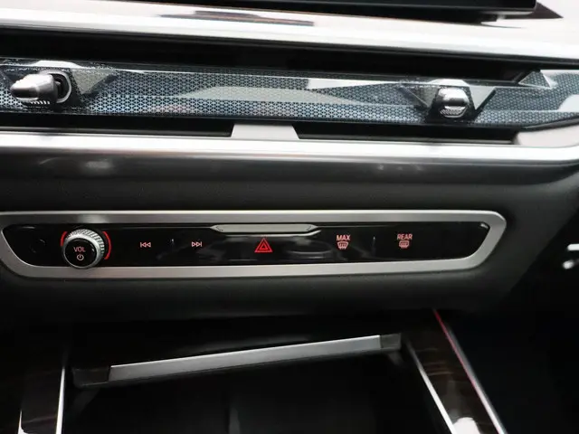 BMW X5 xDrive50e 2025 Hybride Benzine 31