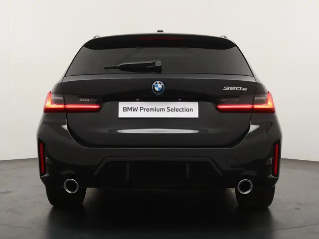 BMW 3 Serie Touring 320e 2024 Hybride Benzine 9