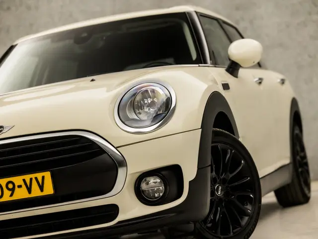 MINI Clubman Mini 1.5 One Pepper Sport 2017 Benzine 32