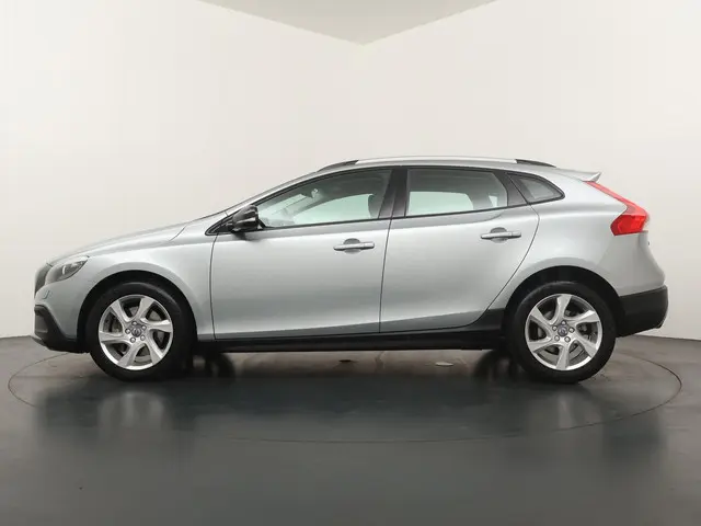 Volvo V40 2
