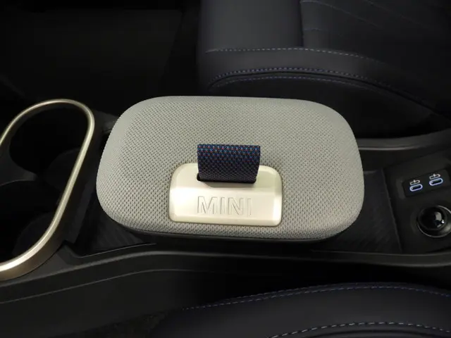 MINI 5-Deurs Cooper C 2024 Benzine 29