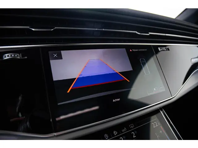 Audi Q8 55 TFSI quattro Pro Line Plus 2020 Benzine 25