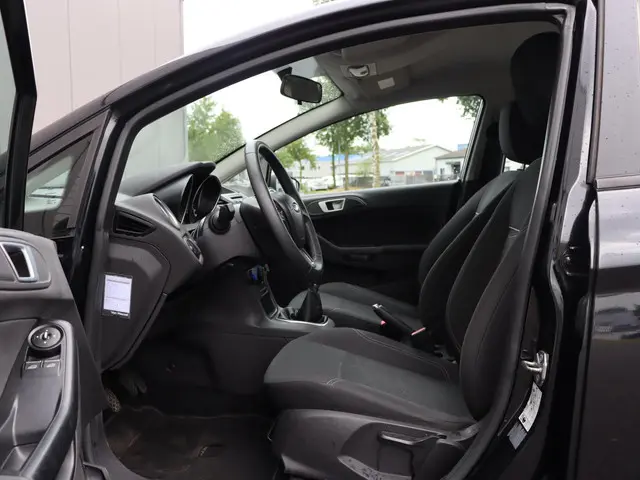 Ford Fiesta 1.0 Style airco 4-deurs org NL 2013 Benzine 8
