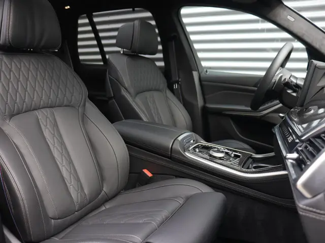 BMW X5 xDrive50e 2025 Hybride Benzine 8