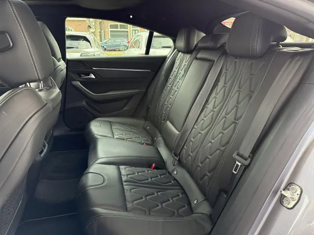Peugeot 508 1.6 HYbrid 225 GT 2024 Hybride Benzine 10