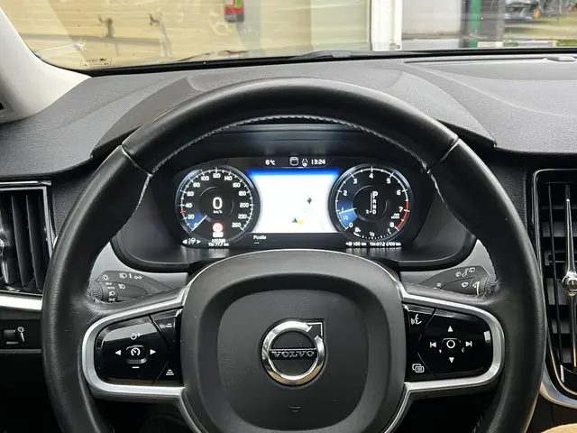 Volvo V90 2.0 T4 Momentum Pro 2020 Benzine 8