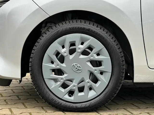 Toyota Aygo 1.0 VVT-i x-play 5-deurs 2018 Benzine 4