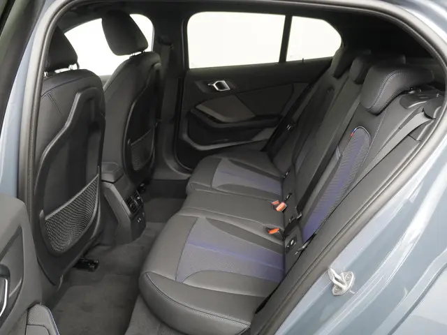 BMW 1 Serie 118i 2022 Benzine 13