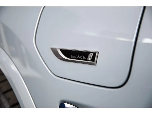 BMW X3 xDrive30e High Executive 2021 Hybride Benzine 52
