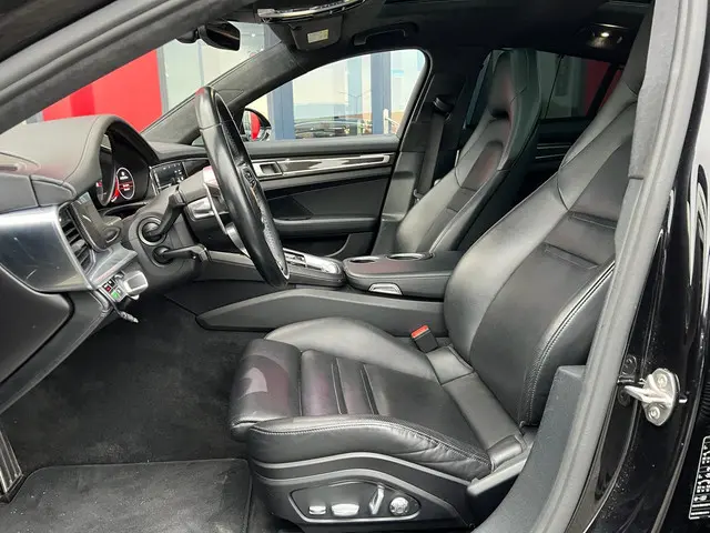 Porsche Panamera 4.0 Turbo Vol opties 2016 Benzine 14