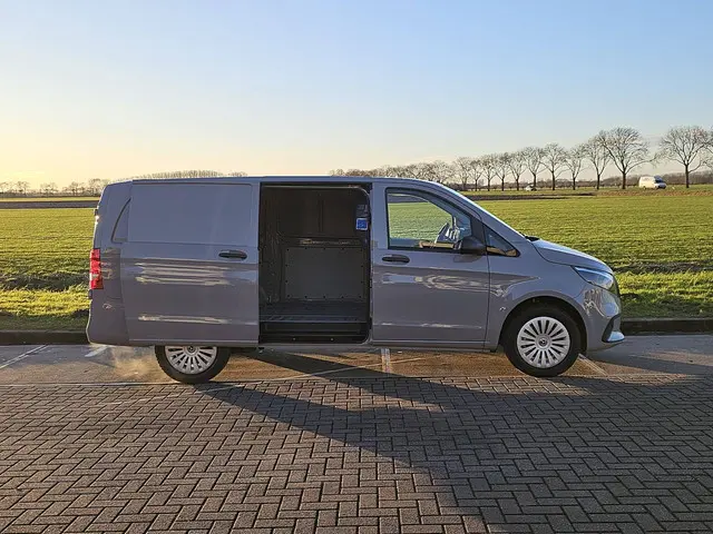 Mercedes-Benz Vito 114 2024 Diesel 12