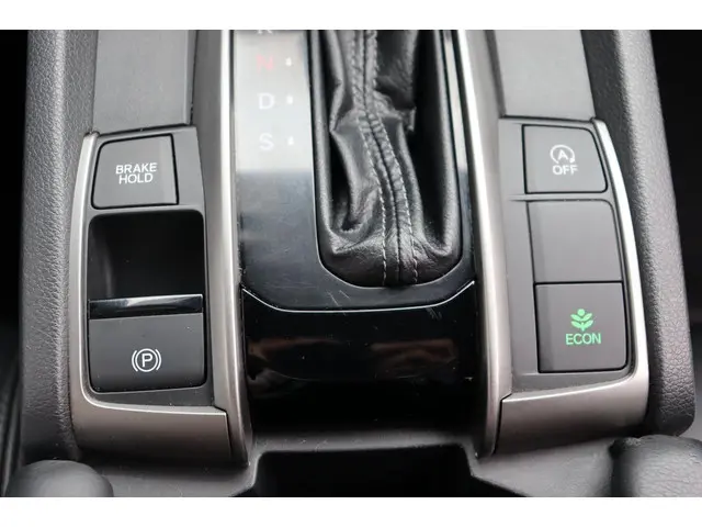Honda Civic 1.0 i-VTEC Premium org. NL- auto 2019 Benzine 16