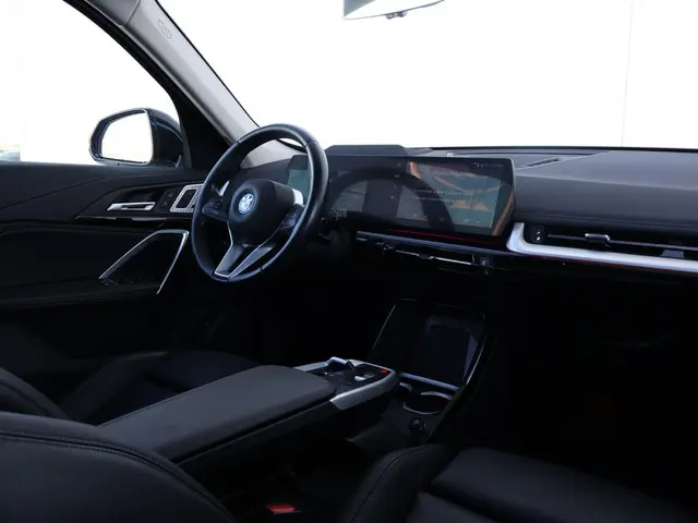 BMW X1 xDrive30e 2022 Hybride Benzine 22