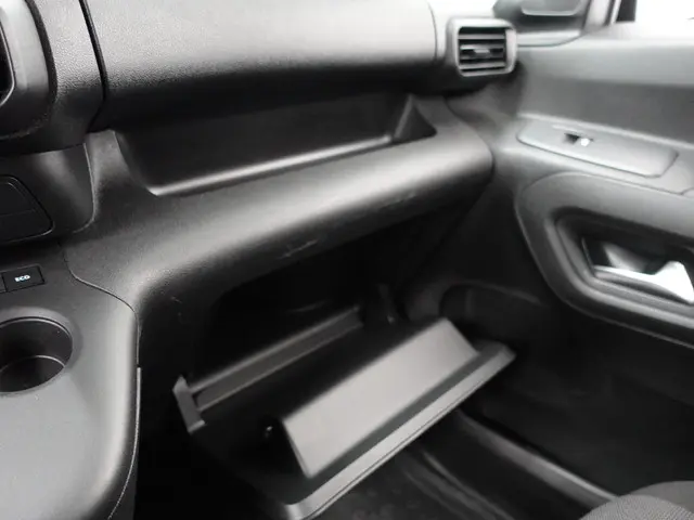 Opel Combo 130PK Automaat L1H1 2023 Diesel 24