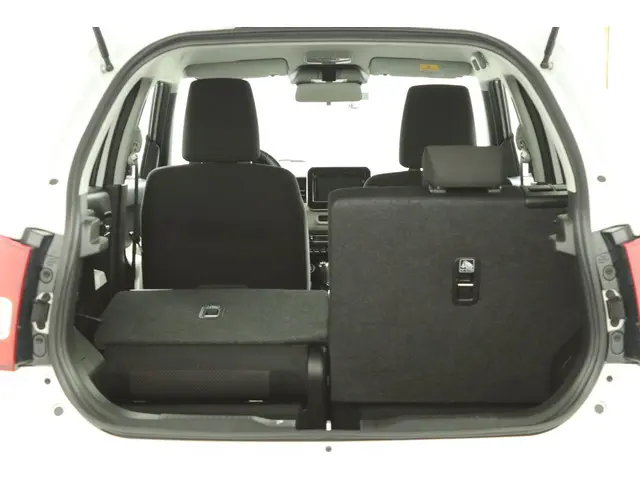 Suzuki Ignis 1.2 Stijl Smart Hybrid 2017 Benzine 25