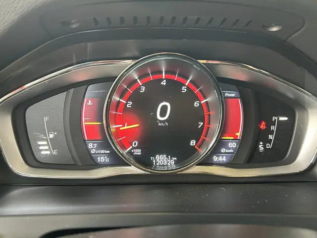 Volvo V60 1.5 T3 R-Design 2016 Benzine 5