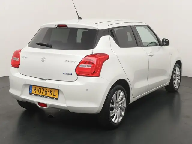 Suzuki Swift 1.2 Select Smart Hybrid 2022 Benzine 5