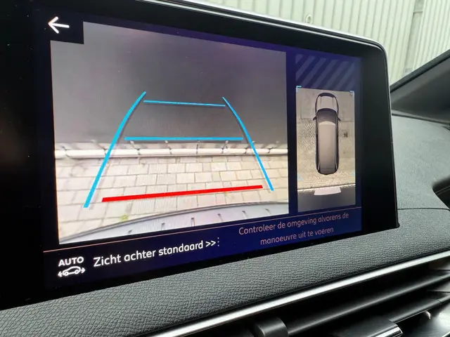Peugeot 5008 1.6 e-THP GT-Line - 7 personen 2018 Benzine 50
