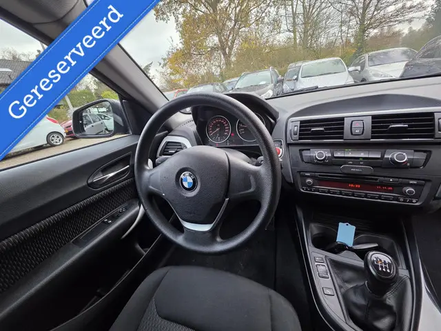 BMW 1 Serie 114i Business Sport Line 2013 Benzine 11