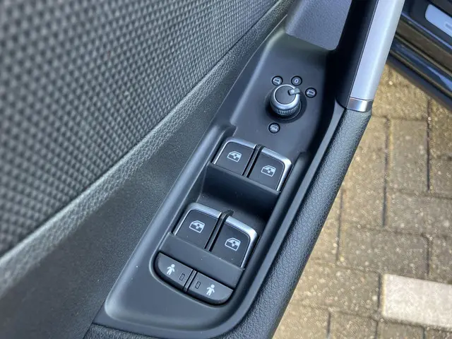 Audi Q2 30 TFSI/110PK Advanced edition 2022 Benzine 19