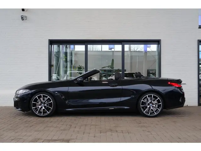 BMW 8 Serie 840i High Executive 2022 Benzine 5