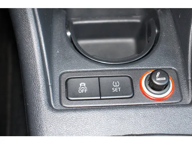 Volkswagen up! 1.0 BMT up! beats 2017 Benzine 19