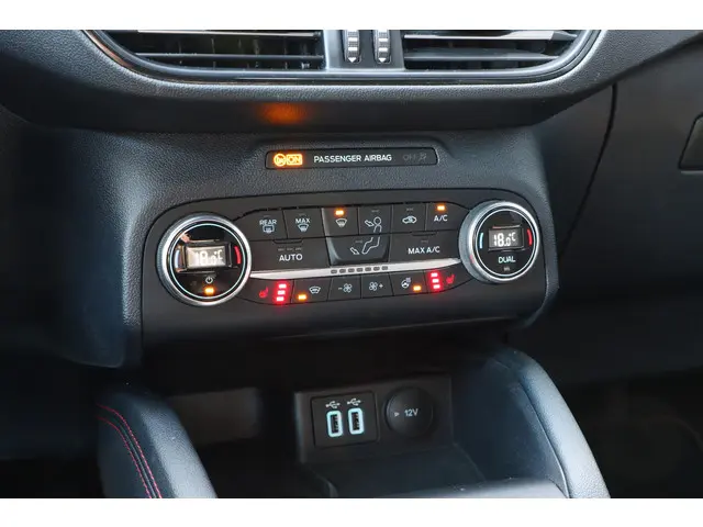 Ford Kuga 2.5 PHEV ST-Line X 2021 Hybride Benzine 39