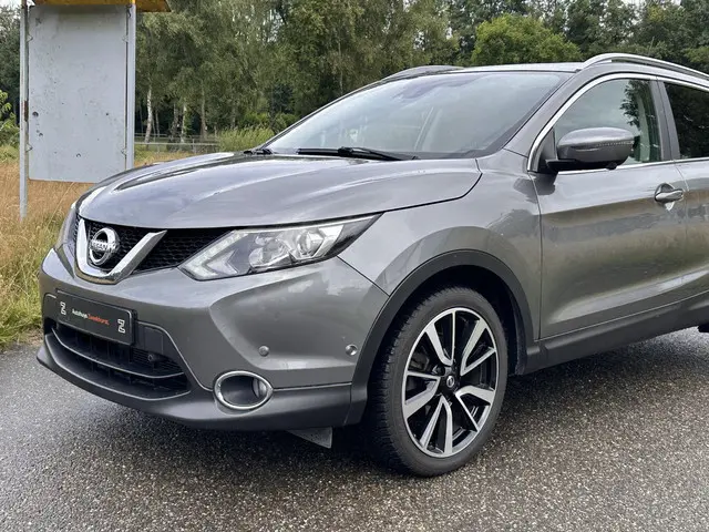 Nissan QASHQAI 1.2 Tekna 2017 Benzine 32