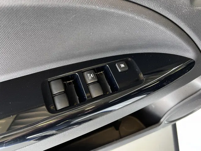 Mitsubishi Space Star 1.2 Connect Pro 2018 Benzine 29