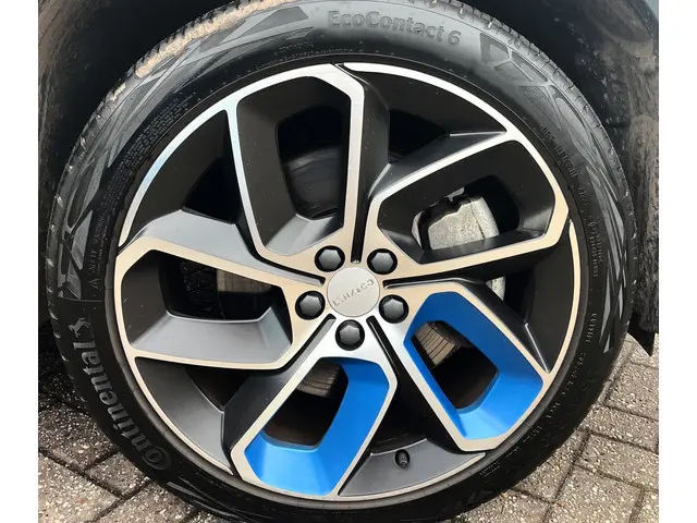 Lynk & Co 01 1.5 Panorama 2023 Hybride Benzine 6