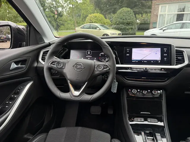 Opel Grandland 1.2 Turbo GS Line 2024 Benzine 11