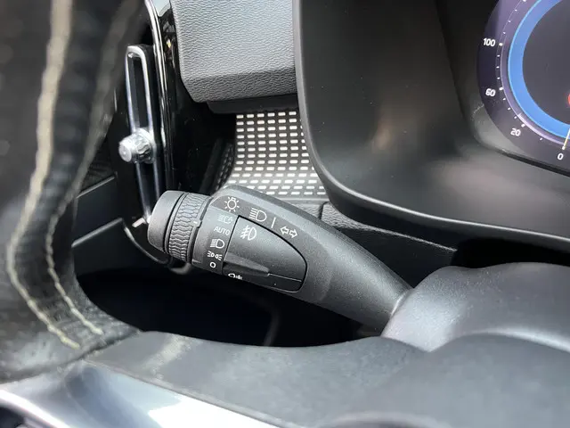 Volvo XC40 Recharge P8 AWD R-Design 2020 Elektrisch 33