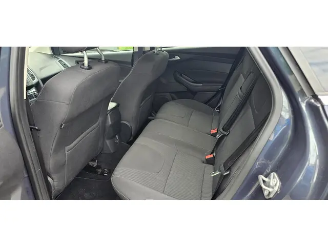 Ford Focus Wagon 1.0 EcoBoost Titanium 2012 Benzine 14