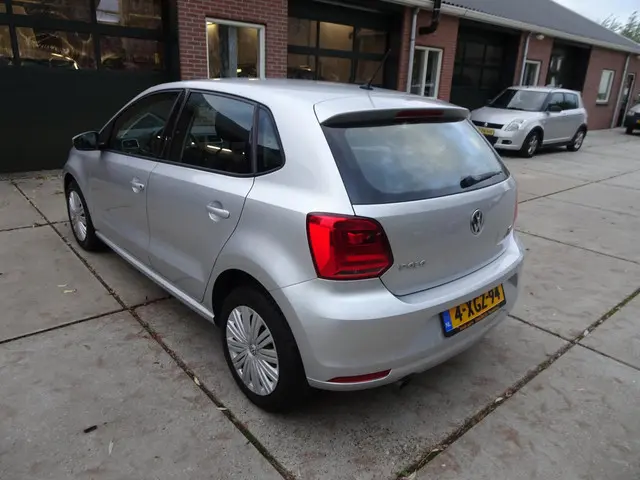 Volkswagen Polo 1.2 TSI Comfortline 2014 Benzine 6
