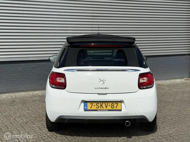 Citroën DS3 Cabrio 1.2 VTi So Chic 2013 Benzine 6