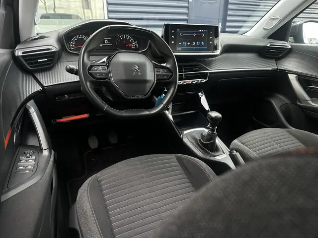 Peugeot 2008 1.2 PureTech 100pk Active 2020 Benzine 12