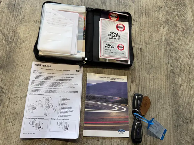 Ford Focus 1.0 Titanium Navi|Trekhaak|PDC! 2018 Benzine 32