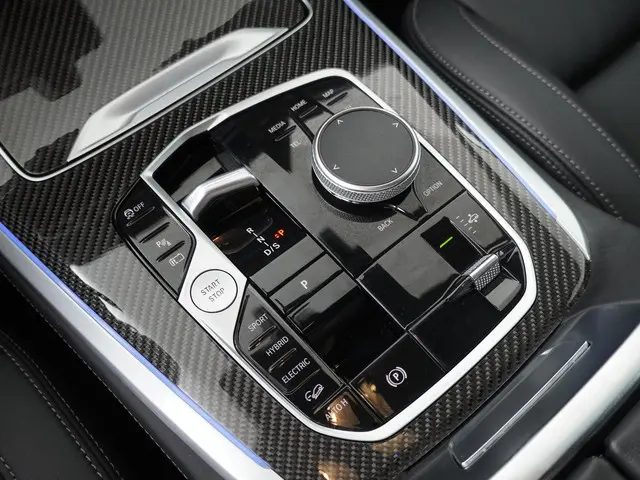 BMW X5 xDrive50e Launch Edition 2023 Hybride Benzine 19