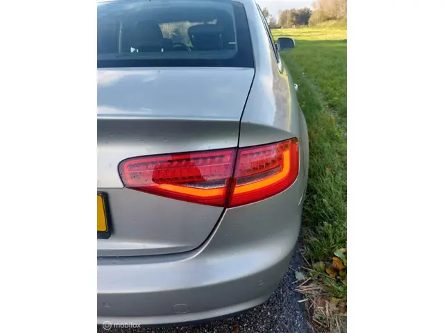 Audi A4 Limousine 1.8 TFSI 2012 Benzine 8
