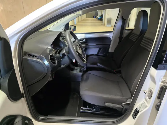 Volkswagen up! 1.0 BMT move up! 2020 Benzine 13