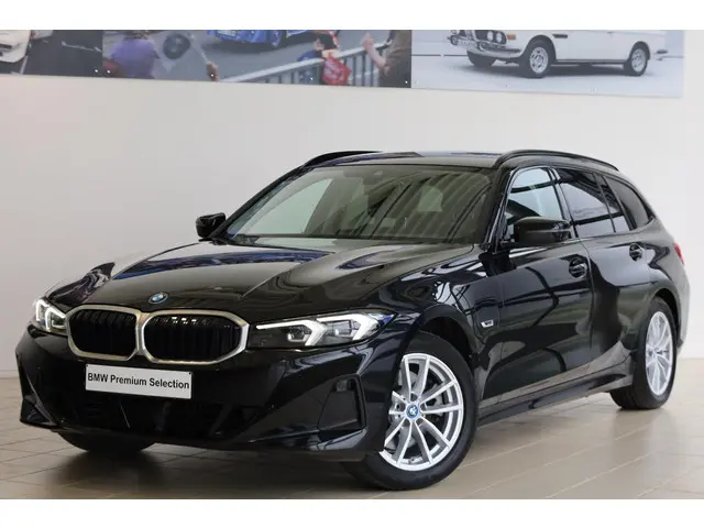 BMW 3 Serie Touring 320e 2023 Hybride Benzine 28