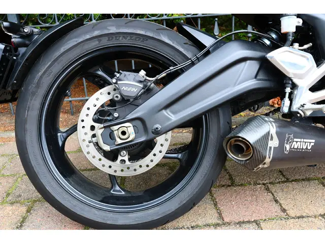 Triumph Trident 660 ABS MIVV EXHAUST 2023 Benzine 21