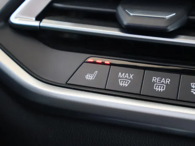 BMW X5 xDrive45e High Executive 2021 Hybride Benzine 42